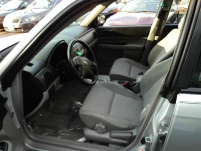 2004 Subaru Forester Lt1,crew,bucket Seats