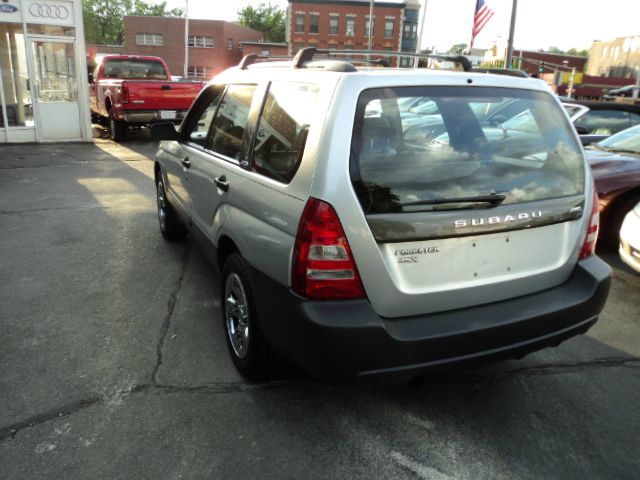 2004 Subaru Forester Lt1,crew,bucket Seats