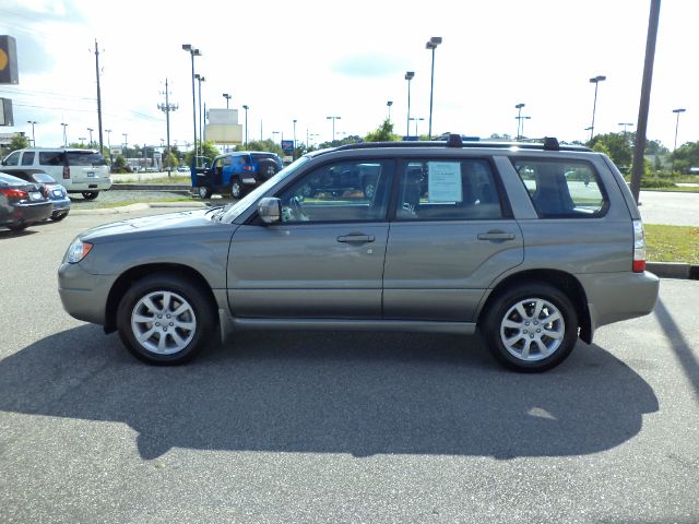 2006 Subaru Forester 2500hd 4x4 W/ Plow System