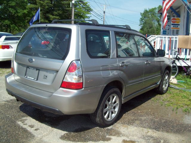 2006 Subaru Forester 2500hd 4x4 W/ Plow System