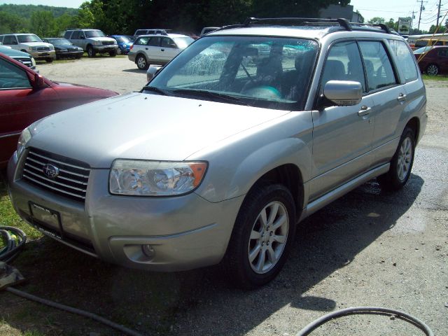 2006 Subaru Forester 2500hd 4x4 W/ Plow System