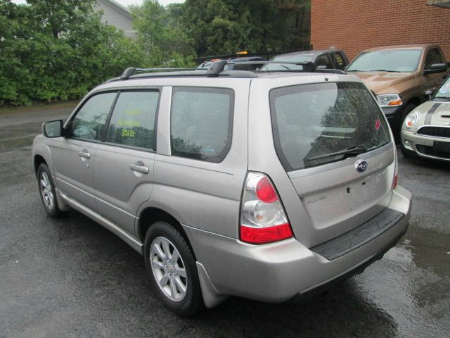 2006 Subaru Forester 2500hd 4x4 W/ Plow System