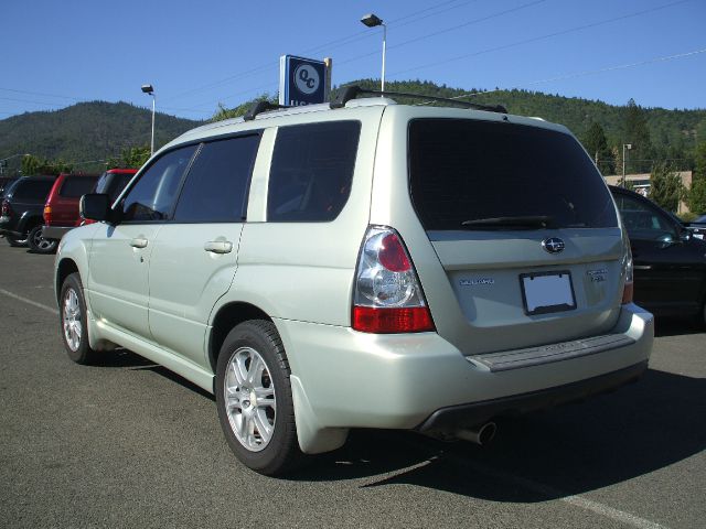 2006 Subaru Forester 323i Sedan