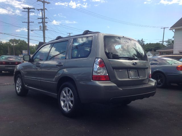 2006 Subaru Forester 2500hd 4x4 W/ Plow System