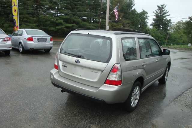 2006 Subaru Forester 2500hd 4x4 W/ Plow System