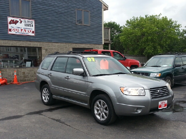 2007 Subaru Forester 2500hd 4x4 W/ Plow System