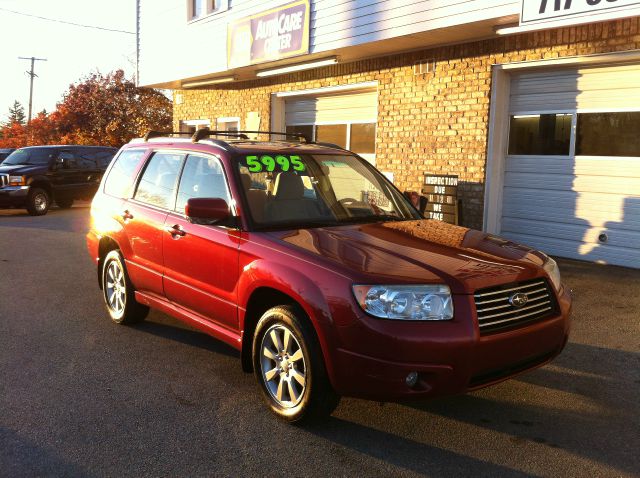 2007 Subaru Forester 2500hd 4x4 W/ Plow System