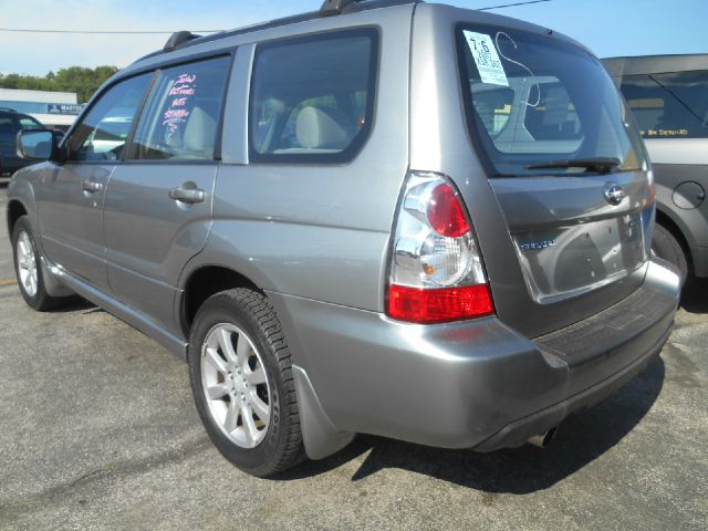 2007 Subaru Forester 2500hd 4x4 W/ Plow System