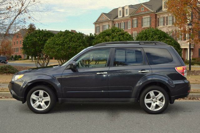 2009 Subaru Forester 2dr 2.5L PZEV