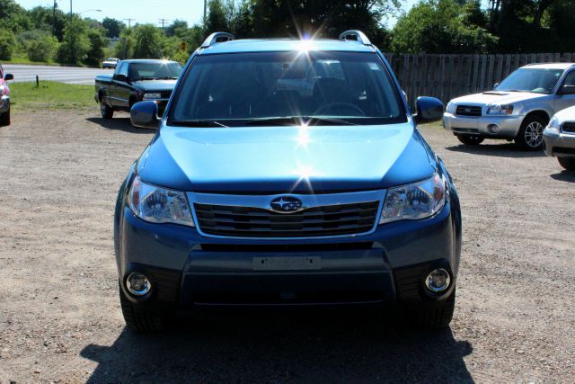 2009 Subaru Forester 2dr 2.5L PZEV