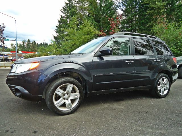 2009 Subaru Forester 2500hd 4x4 W/ Plow System