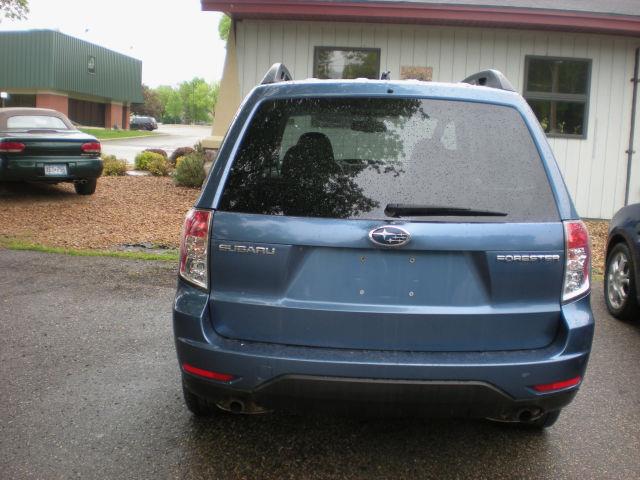 2009 Subaru Forester 2500hd 4x4 W/ Plow System