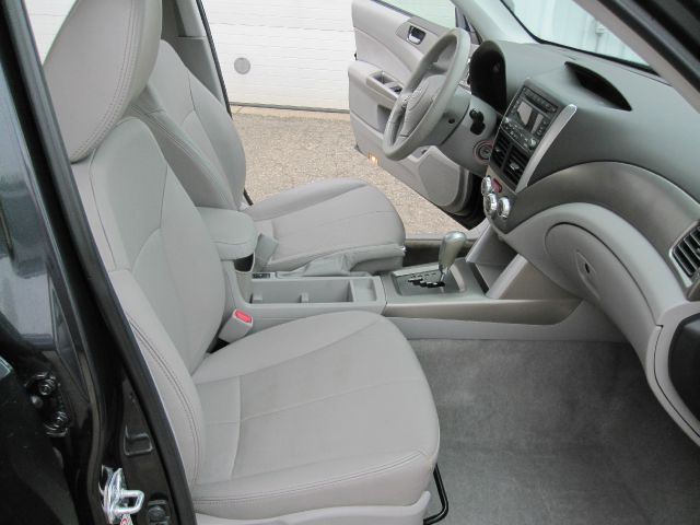 2009 Subaru Forester 2dr 2.5L PZEV