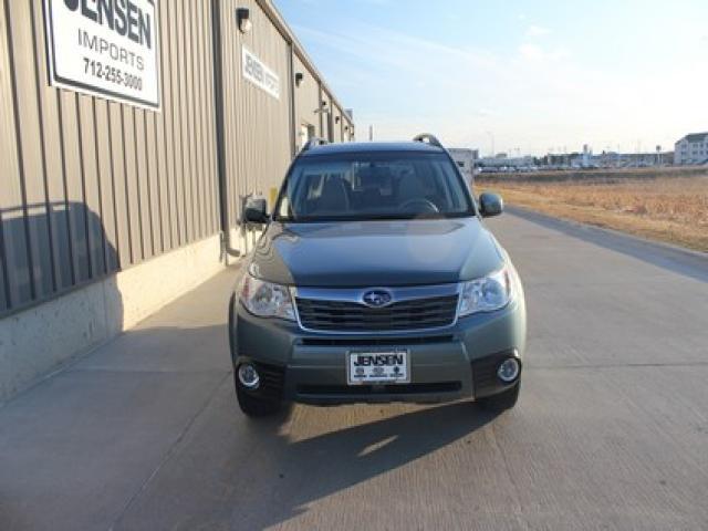 2010 Subaru Forester 2dr 2.5L PZEV