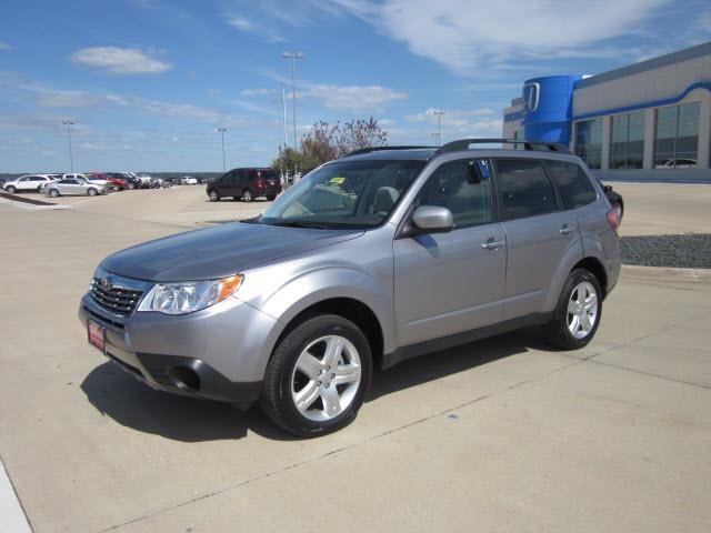 2010 Subaru Forester 2500hd 4x4 W/ Plow System