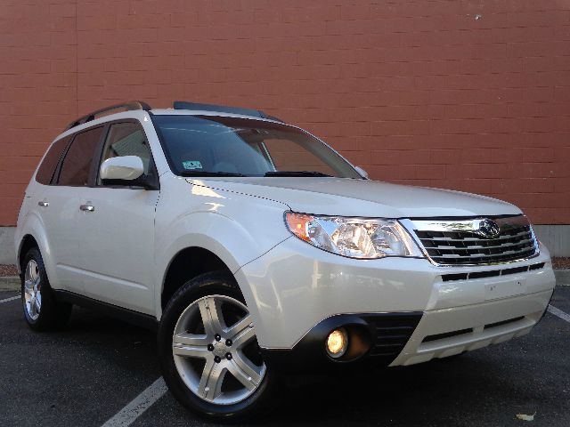 2010 Subaru Forester 2dr 2.5L PZEV