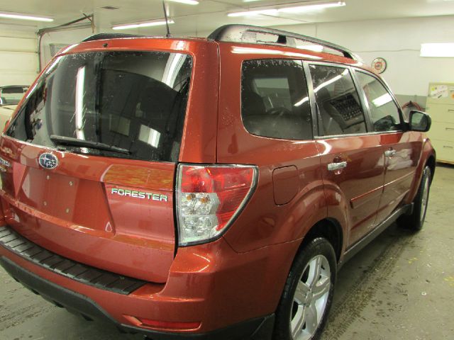 2010 Subaru Forester 2500hd 4x4 W/ Plow System