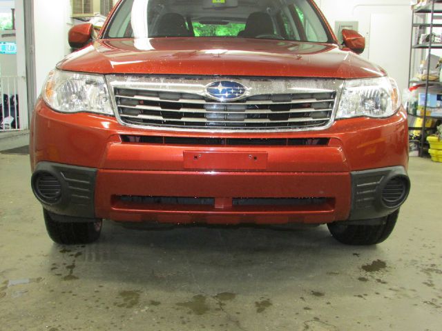 2010 Subaru Forester 2500hd 4x4 W/ Plow System