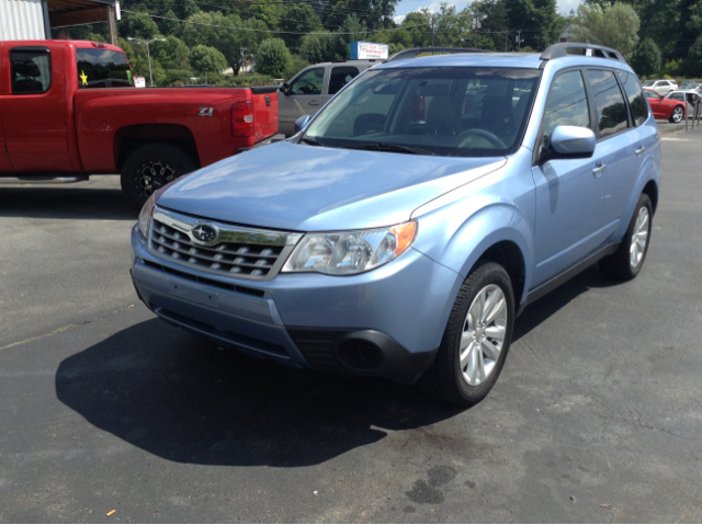 2011 Subaru Forester 2dr 2.5L PZEV