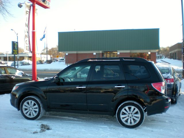 2011 Subaru Forester 2500hd 4x4 W/ Plow System