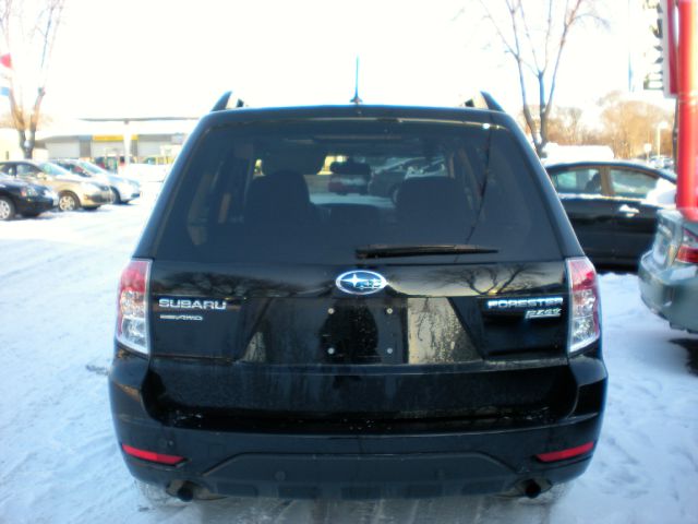 2011 Subaru Forester 2500hd 4x4 W/ Plow System