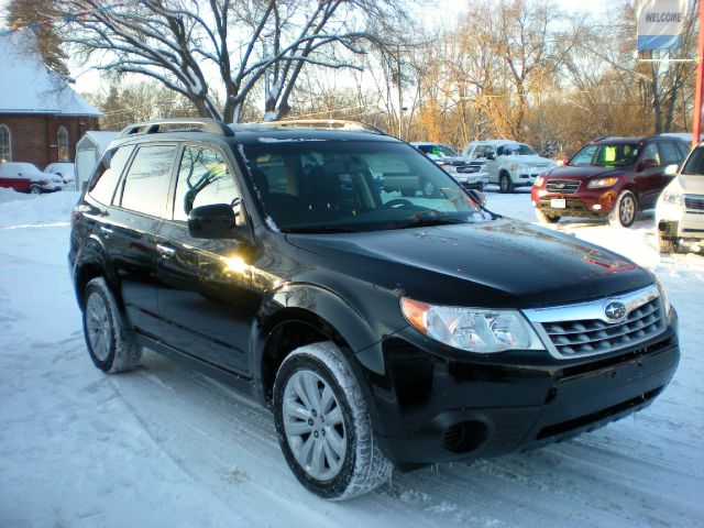 2011 Subaru Forester 2500hd 4x4 W/ Plow System