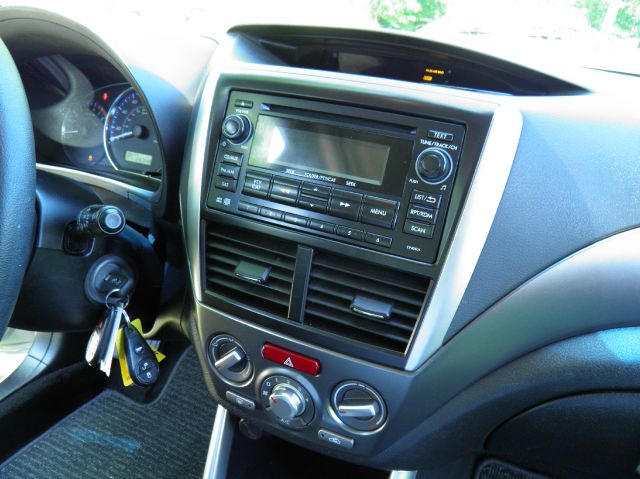 2011 Subaru Forester 2500hd 4x4 W/ Plow System