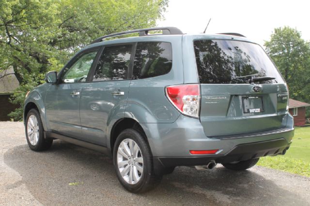 2012 Subaru Forester 2dr 2.5L PZEV