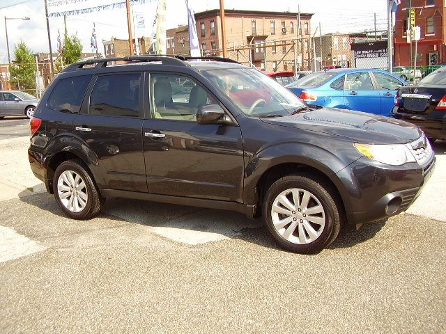 2012 Subaru Forester 2500hd 4x4 W/ Plow System