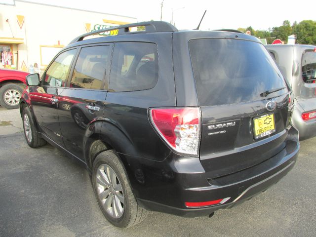 2012 Subaru Forester 2500hd 4x4 W/ Plow System