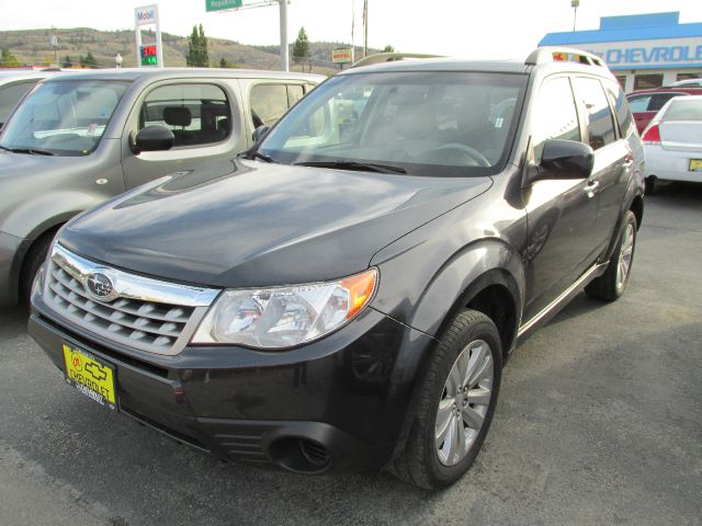 2012 Subaru Forester 2500hd 4x4 W/ Plow System