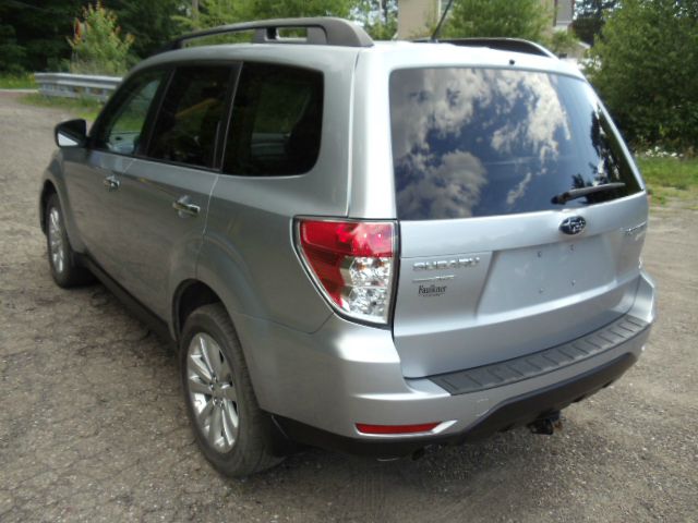 2012 Subaru Forester 2500hd 4x4 W/ Plow System