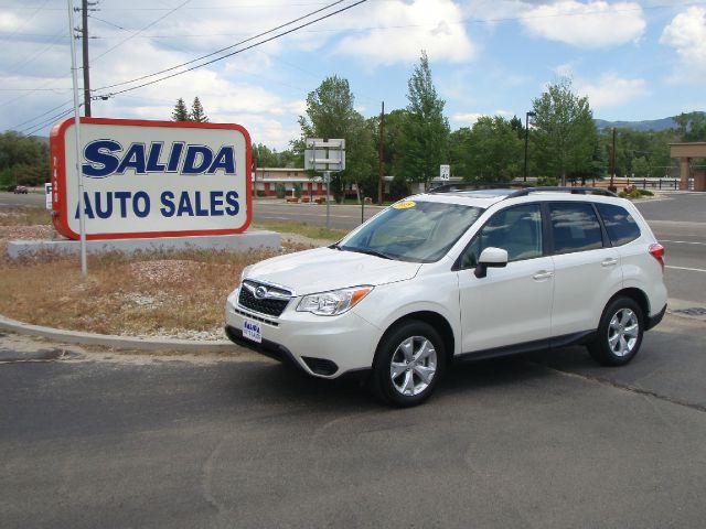 2015 Subaru Forester Ford F250 FX4 Lariat