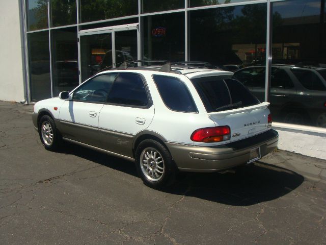 2000 Subaru Impreza Clk32