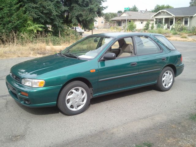 2000 Subaru Impreza XLT/ /lots Of Extras