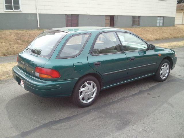 2000 Subaru Impreza XLT/ /lots Of Extras