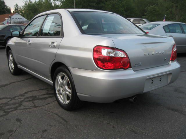 2005 Subaru Impreza 325i 4dr Sdn RWD Sulev