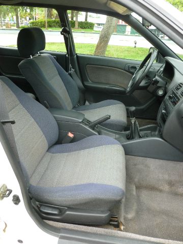 1997 Subaru Legacy Panel LS