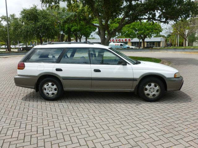 1997 Subaru Legacy Panel LS