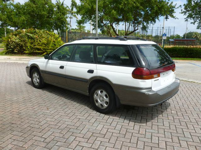 1997 Subaru Legacy Panel LS