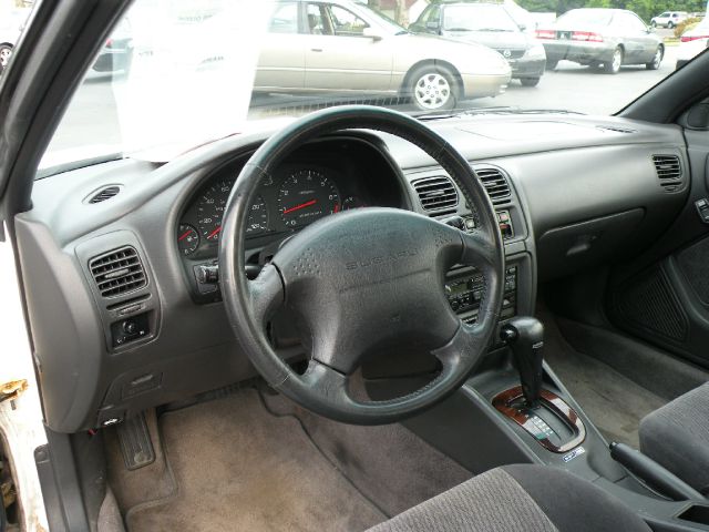 1997 Subaru Legacy Panel LS