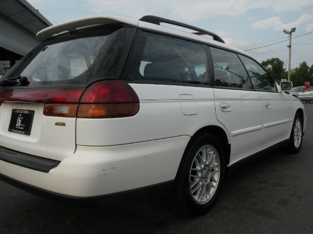 1997 Subaru Legacy Panel LS