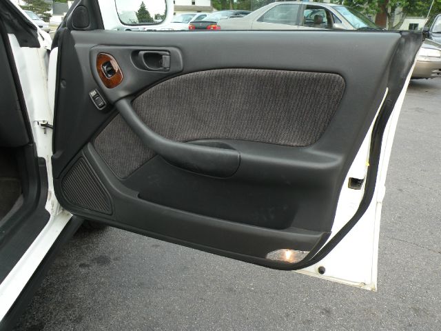 1997 Subaru Legacy Panel LS