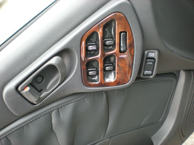 1997 Subaru Legacy Panel LS