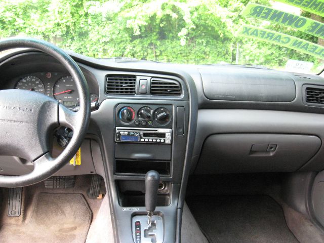 2000 Subaru Legacy ESi