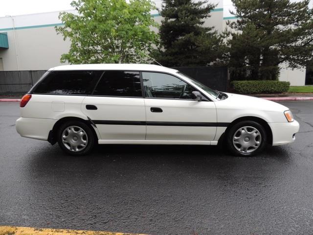 2000 Subaru Legacy 4dr 114 WB XLS