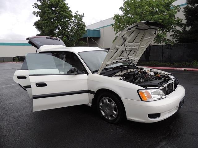 2000 Subaru Legacy 4dr 114 WB XLS