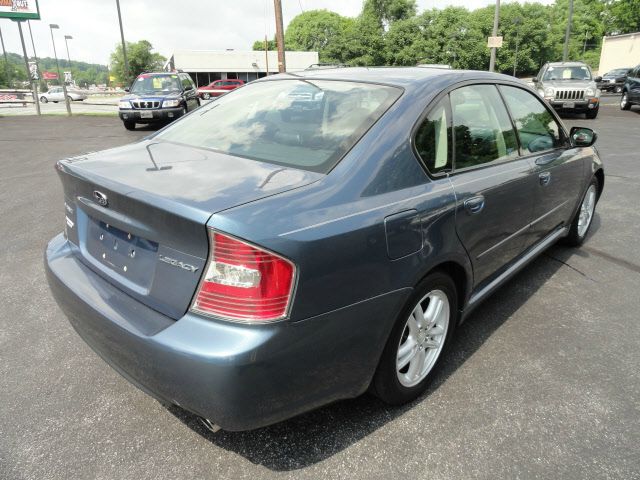 2005 Subaru Legacy LTZ 4X4 (marshalltown)