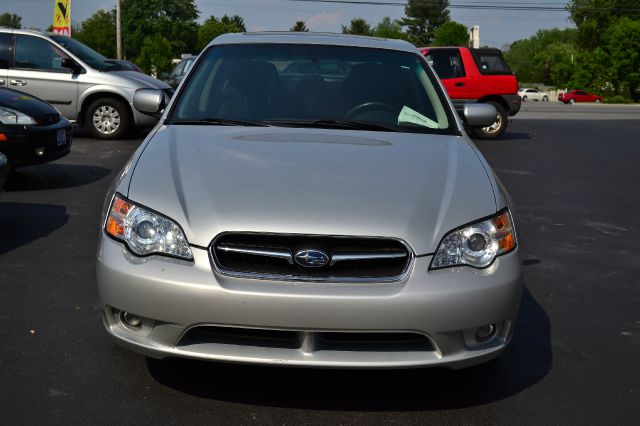 2006 Subaru Legacy LTZ 4X4 (marshalltown)