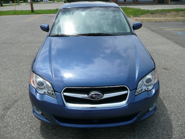 2008 Subaru Legacy LTZ 4X4 (marshalltown)